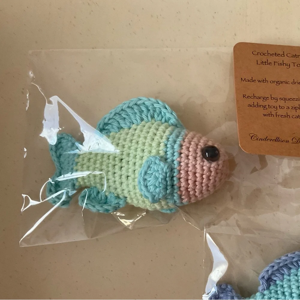 Hand Crocheted Kitty Cat Catnip Filled Fish Toy 🐟 🐠